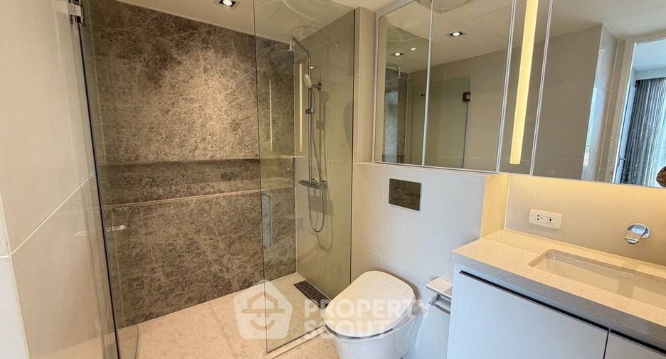 For rent 1 bed condo in Watthana, Bangkok