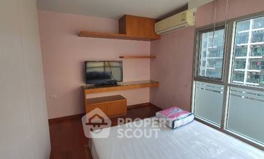 Condo en alquiler de 2 habitaciones en Huai Khwang, Bangkok