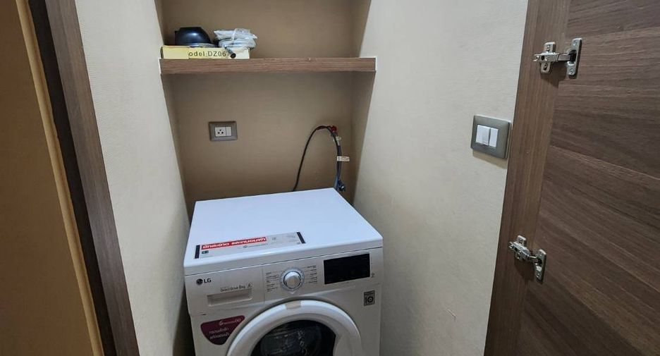 For rent 2 bedrooms condo in Sathon, Bangkok