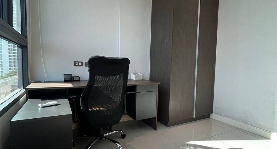Condo en alquiler de 2 habitaciones en Bang Lamung, Chonburi