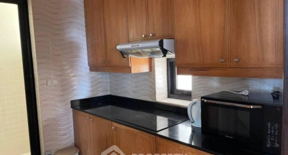 For rent 2 ベッドルーム condo in Sathon, Bangkok