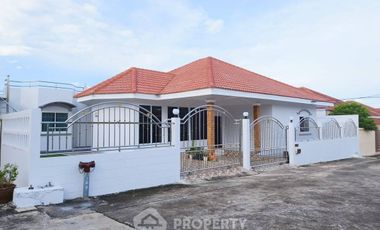 Haus zur Miete und zum Kauf mit 4 Zimmer in Bang Lamung, Chonburi