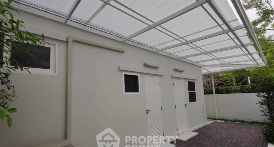 For sale 4 bedrooms house in Prawet, Bangkok