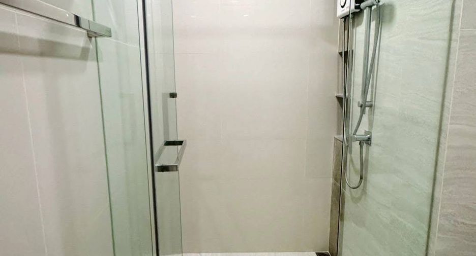 For rent and for sale 1 bed condo in Khlong Toei, Bangkok