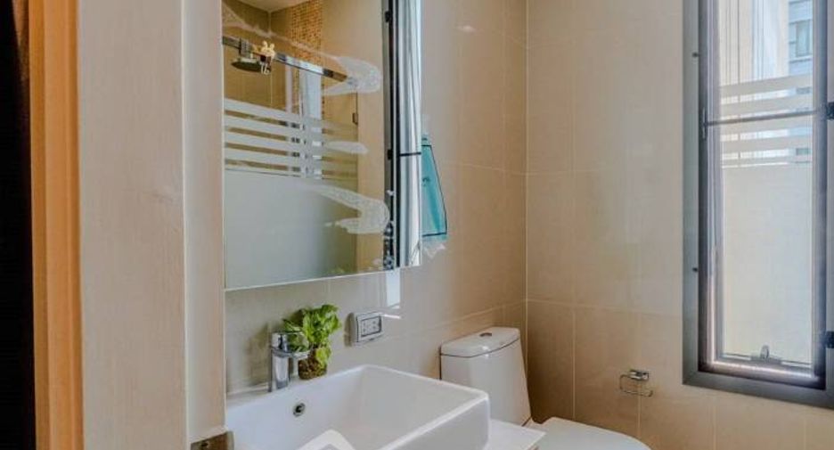 For sale 2 bedrooms condo in Watthana, Bangkok
