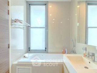 For sale 2 bedrooms condo in Watthana, Bangkok