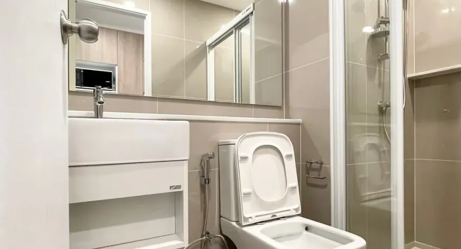 Wohnung zur Miete mit Studio in Phaya Thai, Bangkok