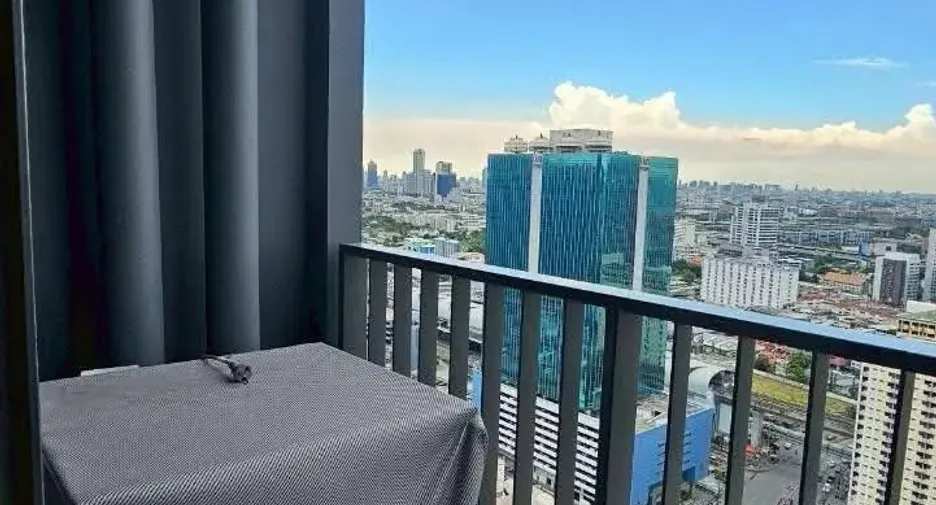 For rent 1 bed condo in Watthana, Bangkok