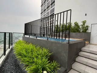 À louer 1 chambre condo à Huai Khwang, Bangkok