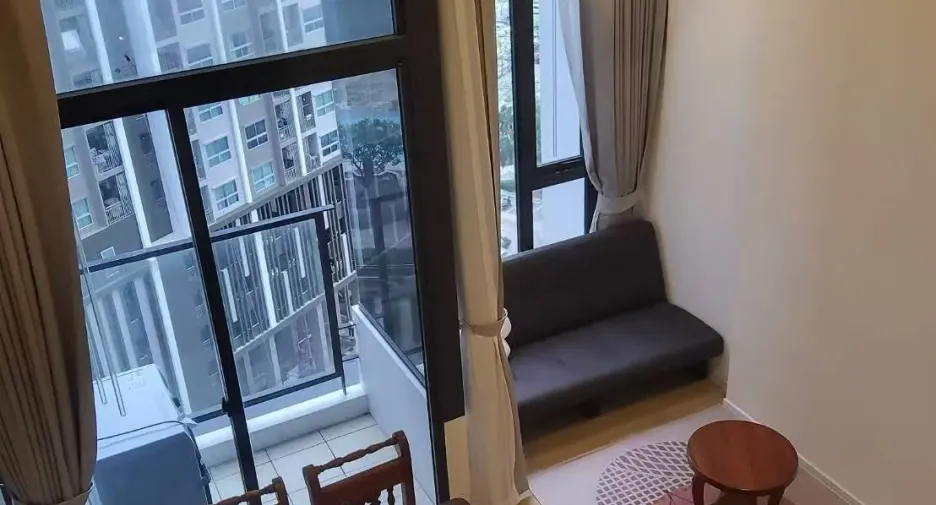 Wohnung zur Miete mit 1 Zimmer in Huai Khwang, Bangkok