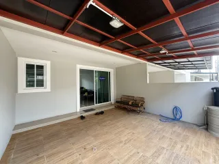 For sale and for rent 3 bedrooms townhouse in Saphan Sung, Bangkok