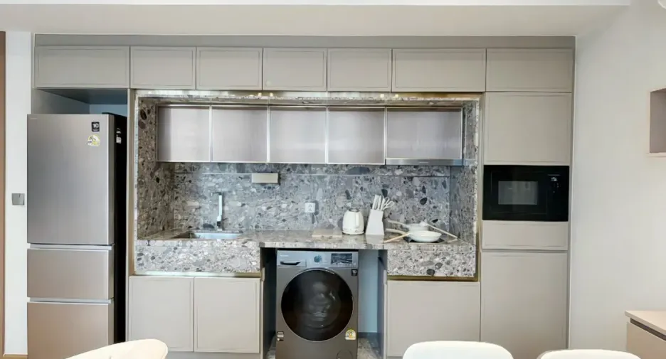 For rent 1 bed condo in Khlong Toei, Bangkok