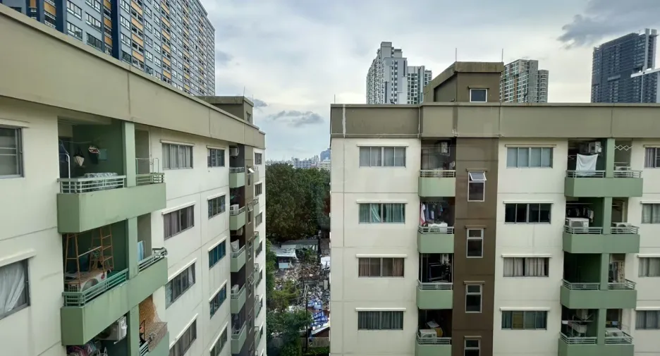 For sale studio condo in Suan Luang, Bangkok