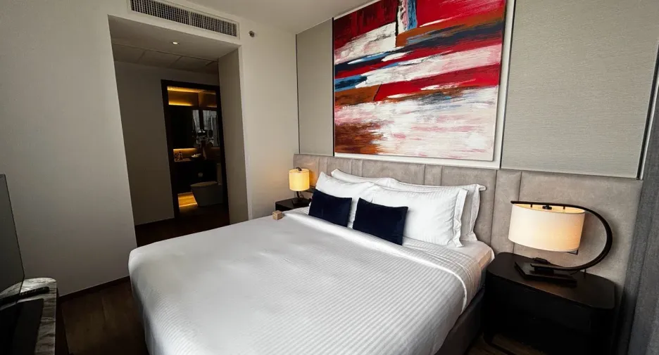For rent 3 bedrooms apartment in Sathon, Bangkok
