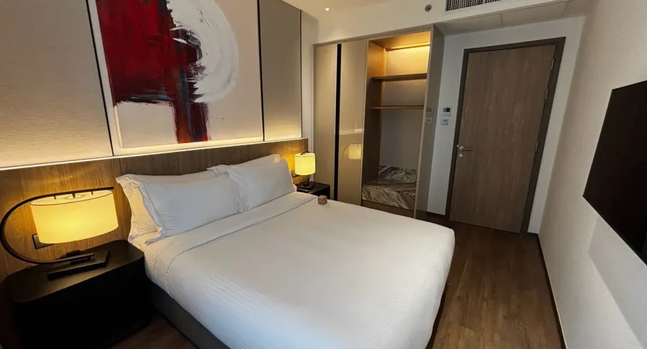 For rent 3 bedrooms apartment in Sathon, Bangkok