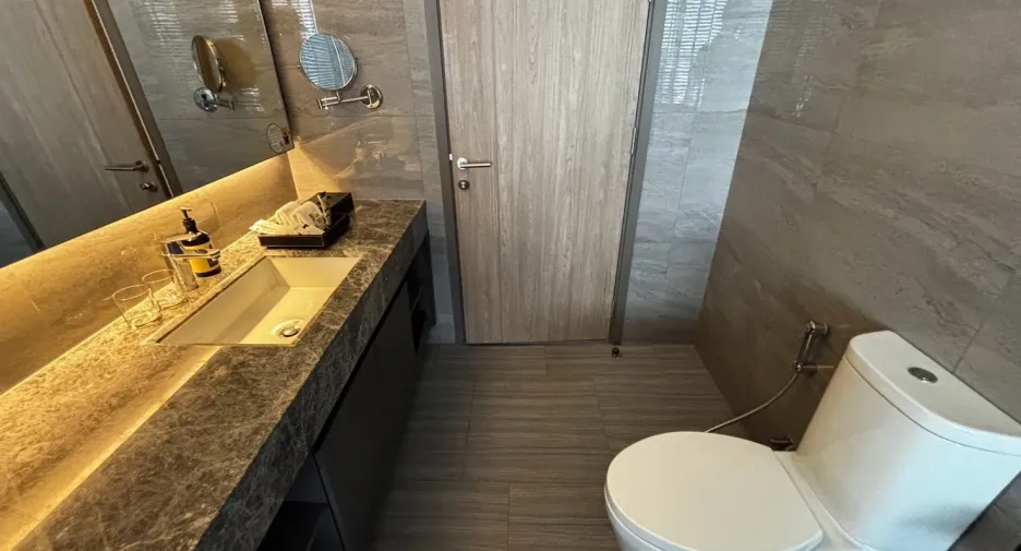 For rent 3 bedrooms apartment in Sathon, Bangkok