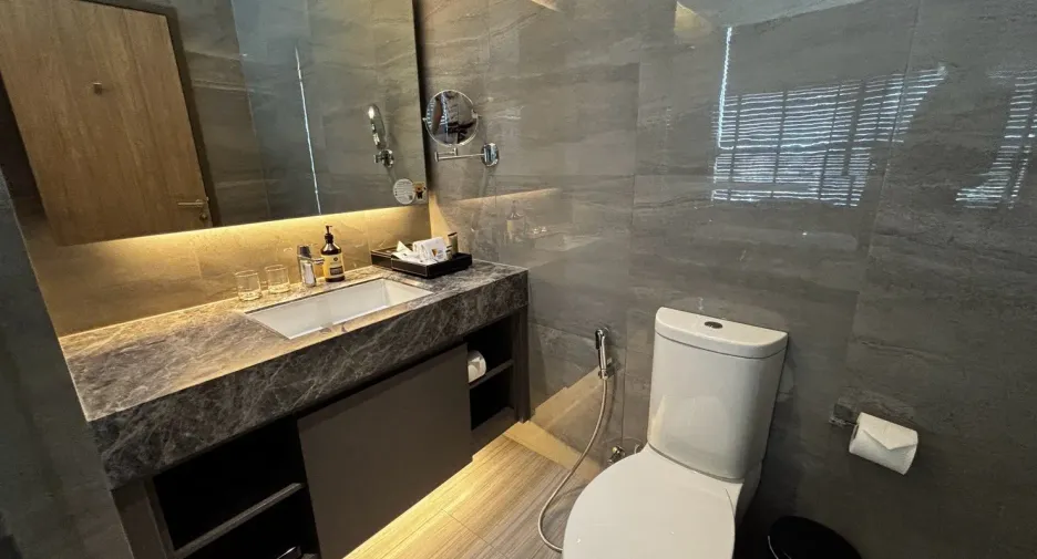 For rent 3 bedrooms apartment in Sathon, Bangkok