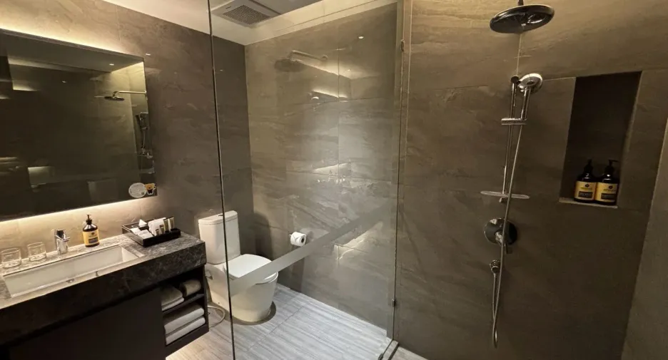 For rent 3 bedrooms apartment in Sathon, Bangkok