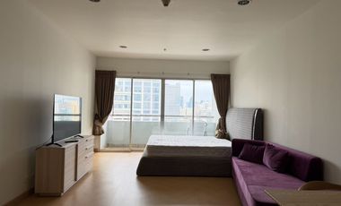 For rent studio condo in Pathum Wan, Bangkok