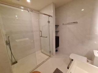 For rent 2 bedrooms condo in Bang Rak, Bangkok