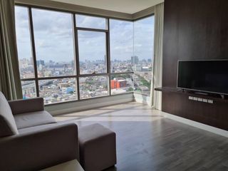 For rent 2 bedrooms condo in Bang Rak, Bangkok