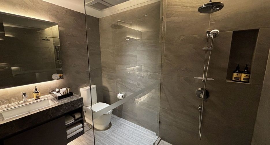 For rent 2 bedrooms apartment in Sathon, Bangkok