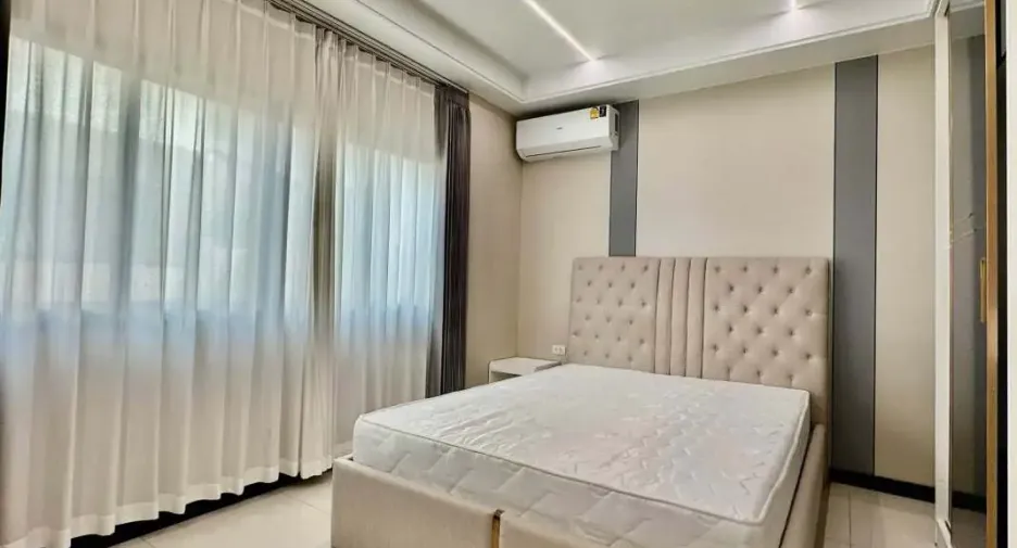 For rent 4 bedrooms house in Bang Lamung, Chonburi