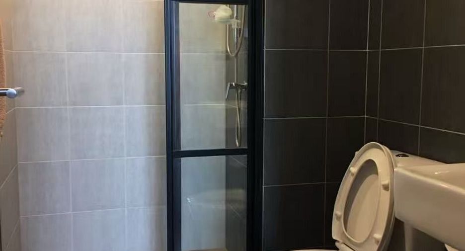 For sale 1 bed condo in Bang Kapi, Bangkok