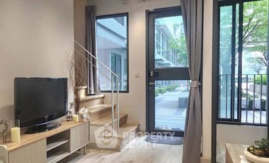 For sale 1 Beds condo in Huai Khwang, Bangkok