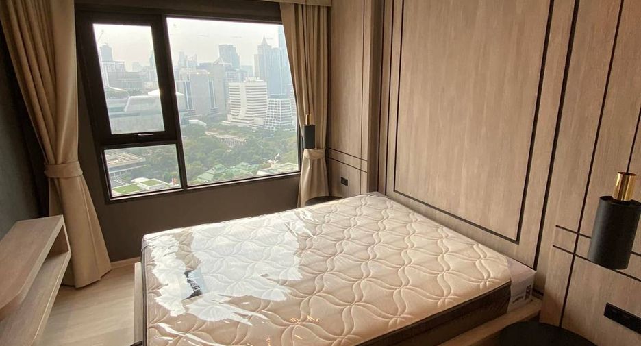 For rent 1 bed condo in Pathum Wan, Bangkok
