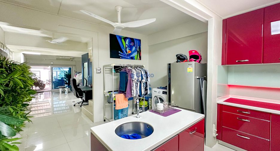 Haus zum Kauf mit 2 Zimmer in Bang Lamung, Chonburi