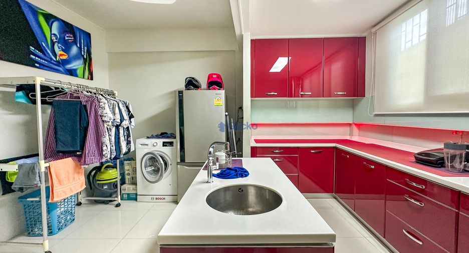 Haus zum Kauf mit 2 Zimmer in Bang Lamung, Chonburi