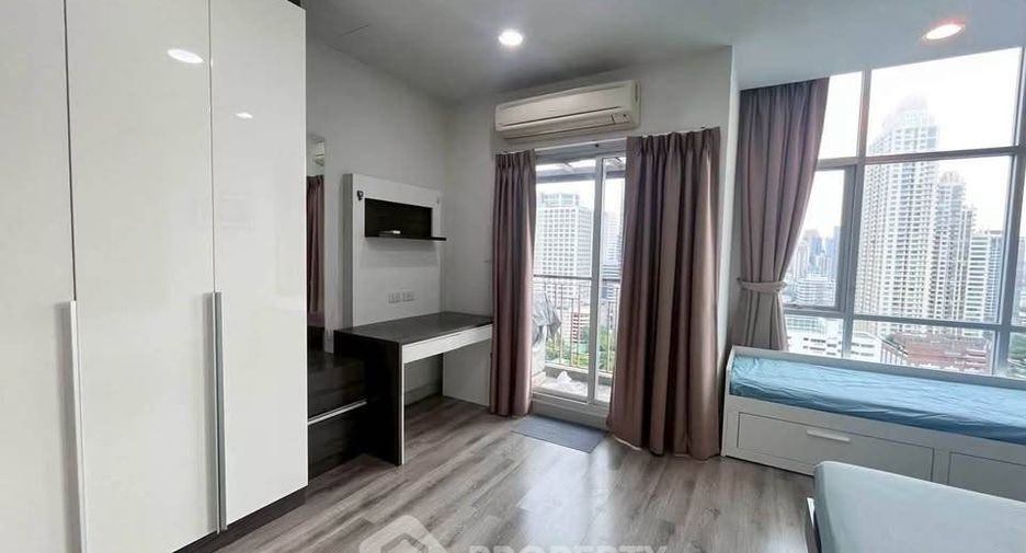 For rent 1 bed condo in Sathon, Bangkok