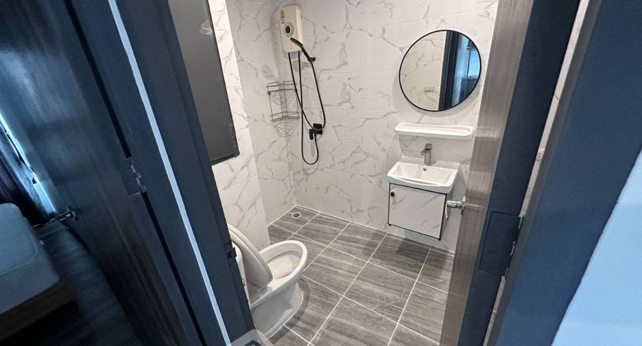 For rent 2 bedrooms condo in Pathum Wan, Bangkok