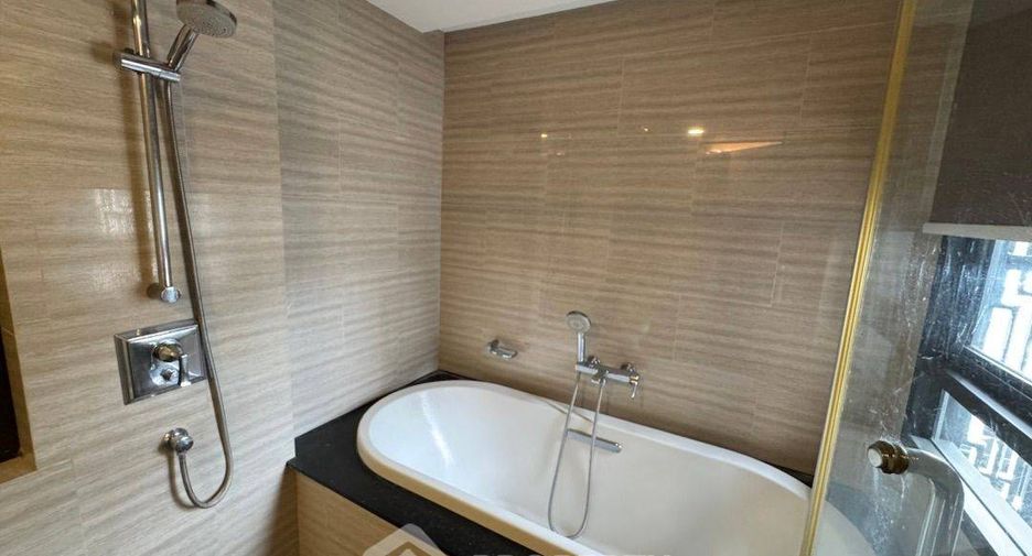 Condo en alquiler de 2 habitaciones en Pathum Wan, Bangkok