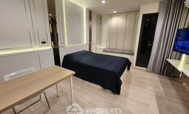 For rent 1 bed condo in Pathum Wan, Bangkok