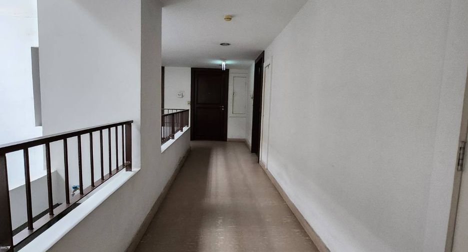 For rent 2 ベッドルーム condo in Sathon, Bangkok