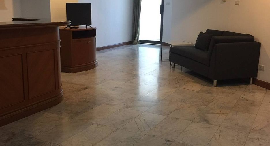 For rent 1 bed condo in Watthana, Bangkok