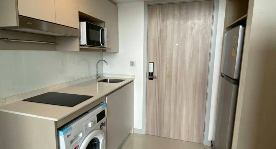For rent 1 bed condo in Sathon, Bangkok
