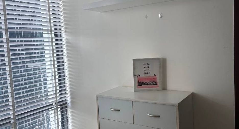 Wohnung zur Miete mit 1 Zimmer in Huai Khwang, Bangkok