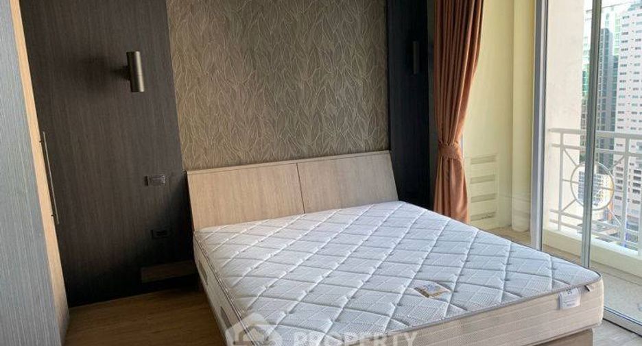 For rent 2 bedrooms condo in Watthana, Bangkok