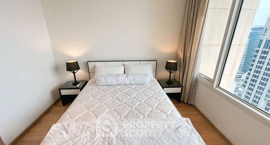 Condo en alquiler de 3 habitaciones en Sathon, Bangkok