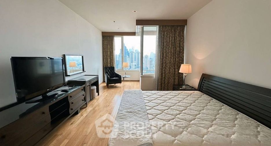 Condo en alquiler de 3 habitaciones en Sathon, Bangkok