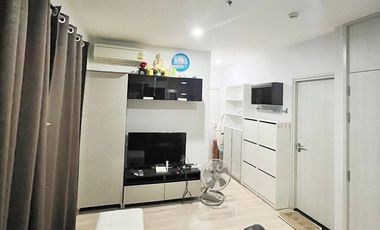 For rent 2 bedrooms condo in Huai Khwang, Bangkok