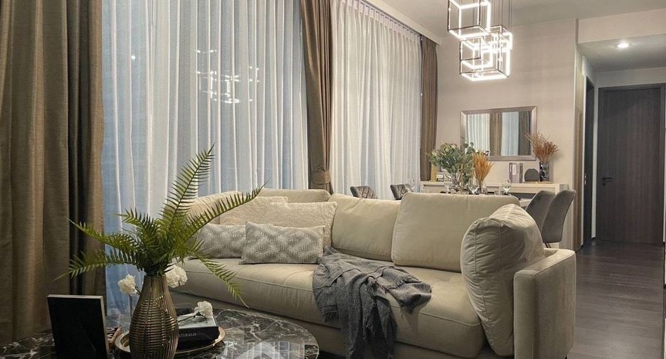 For rent 2 bedrooms condo in Khlong Toei, Bangkok