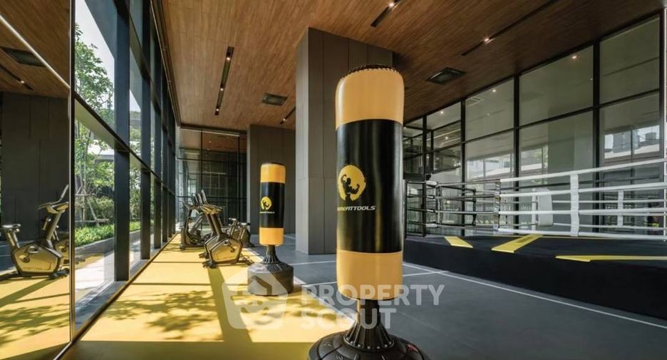 For rent 2 bedrooms condo in Bang Kapi, Bangkok