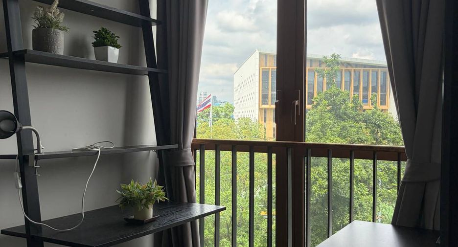 For rent 2 bedrooms condo in Watthana, Bangkok