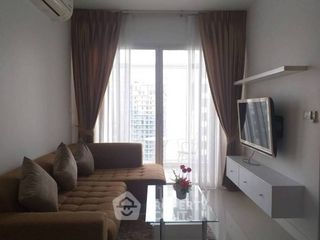 À louer 2 chambres condo à Phra Khanong, Bangkok