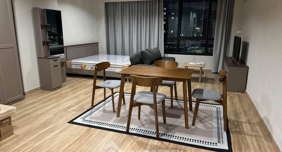 For rent 1 bed condo in Pathum Wan, Bangkok
