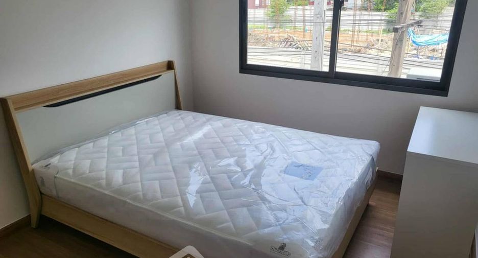 For rent 3 bedrooms townhouse in Prawet, Bangkok